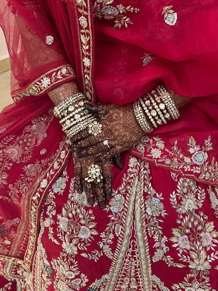 Post 2 by @mehendi_artist_fauziyashaikh on Instagram (carousel)