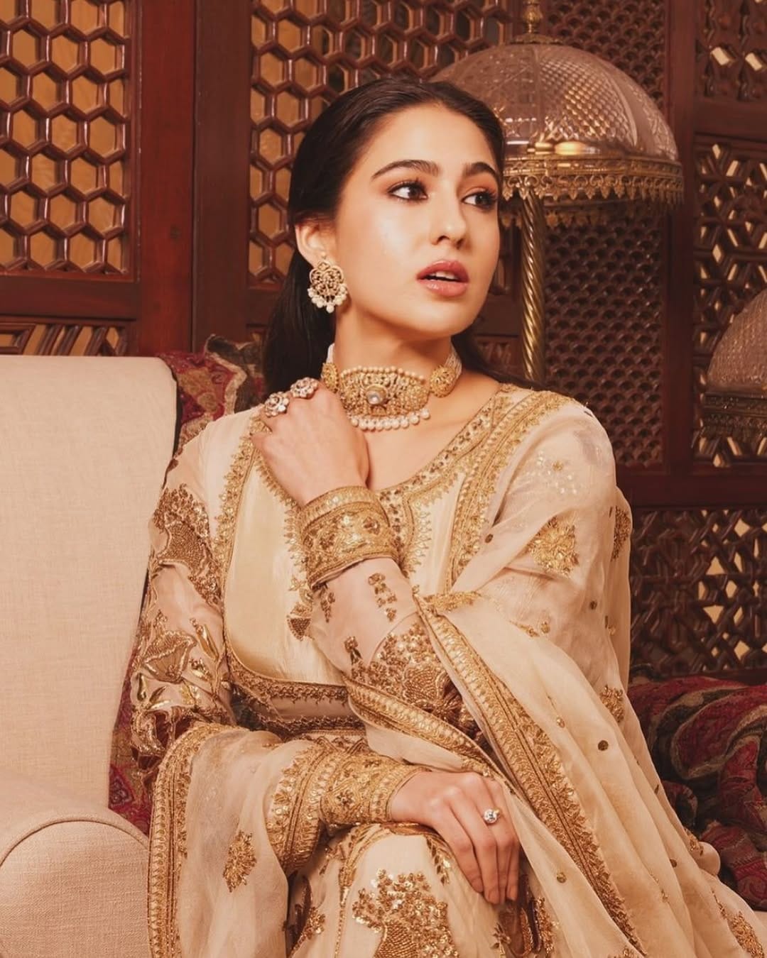 Post 10 by Reshmaa Merchant🧿 on Instagram (carousel)