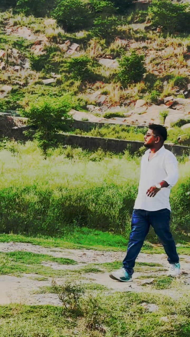 Post 2 by Singer Mayank Gupta on Instagram (video)