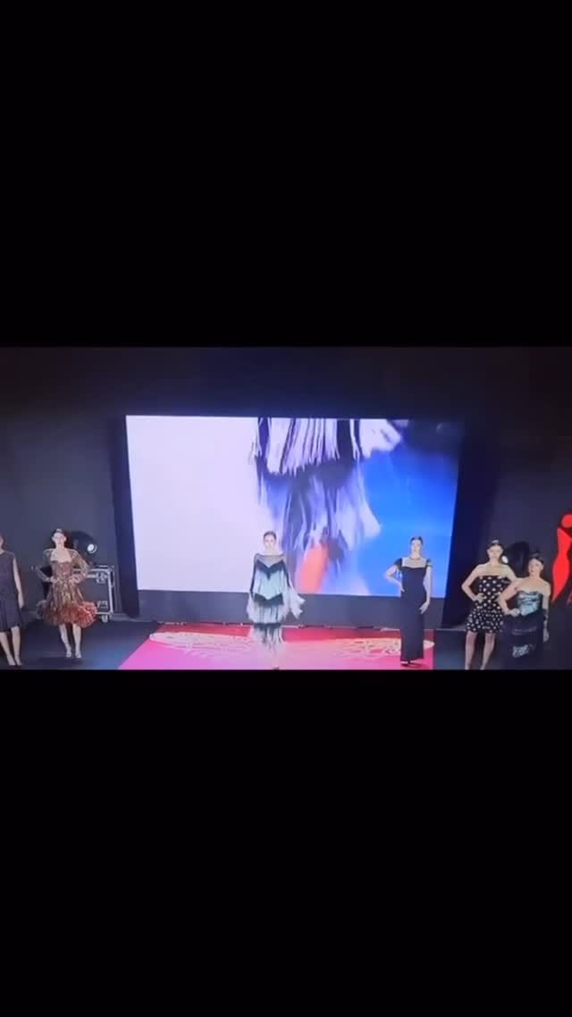 Post 2 by Chiara Boni on Instagram (video)