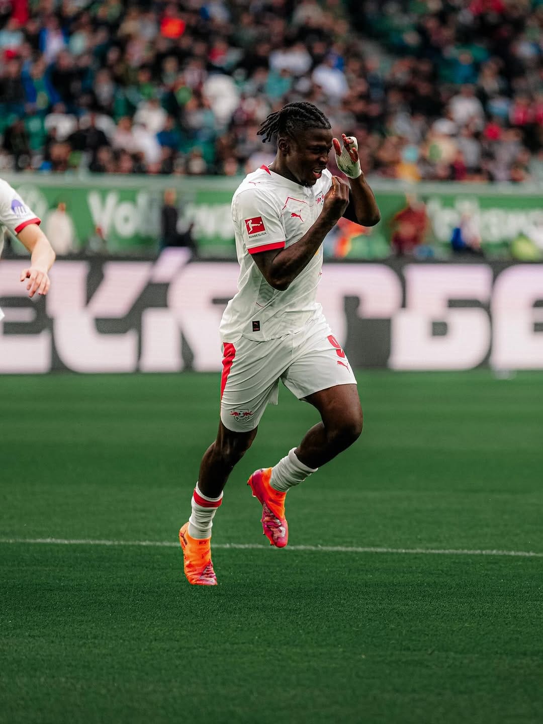 Post 8 by Johan Bakayoko - El Kito 🦁 on Instagram (carousel)