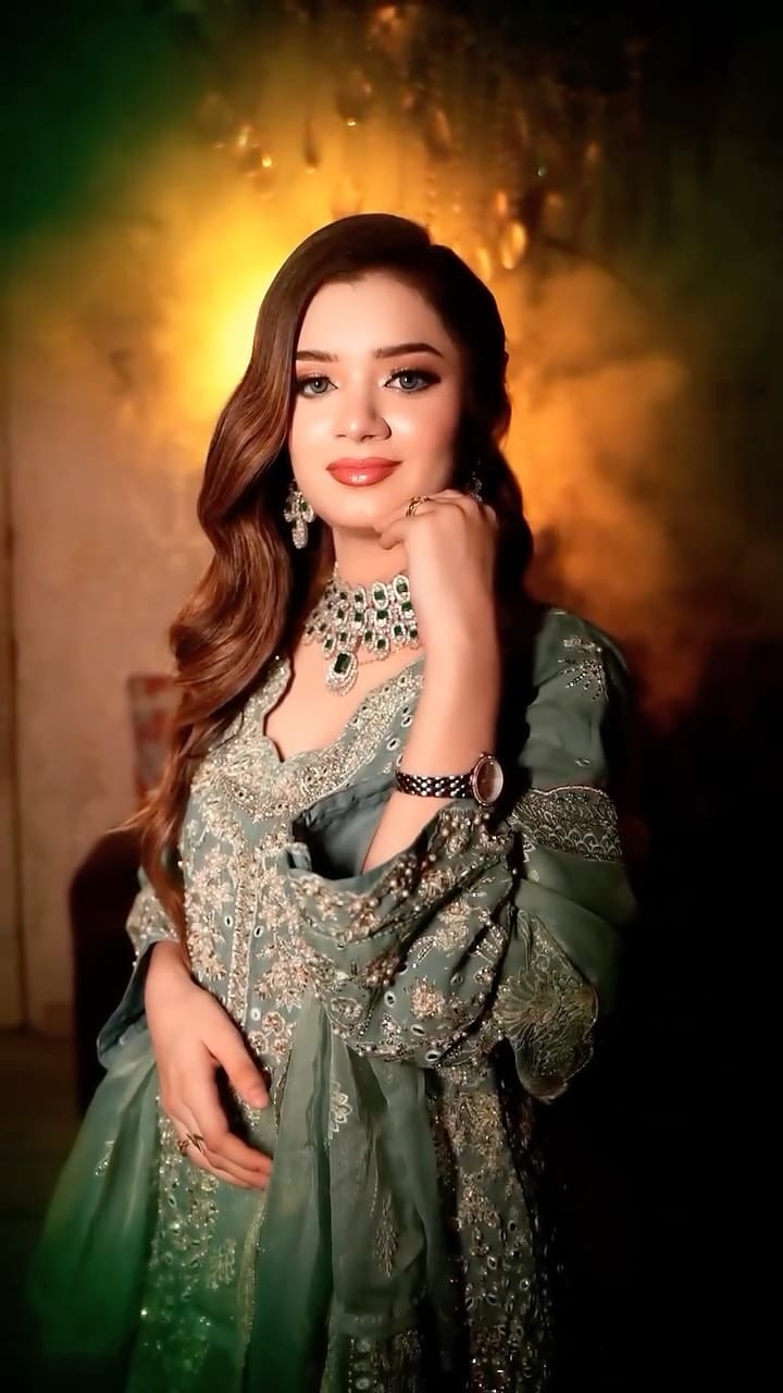Post 4 by Shahin’s Makeover on Instagram (video)