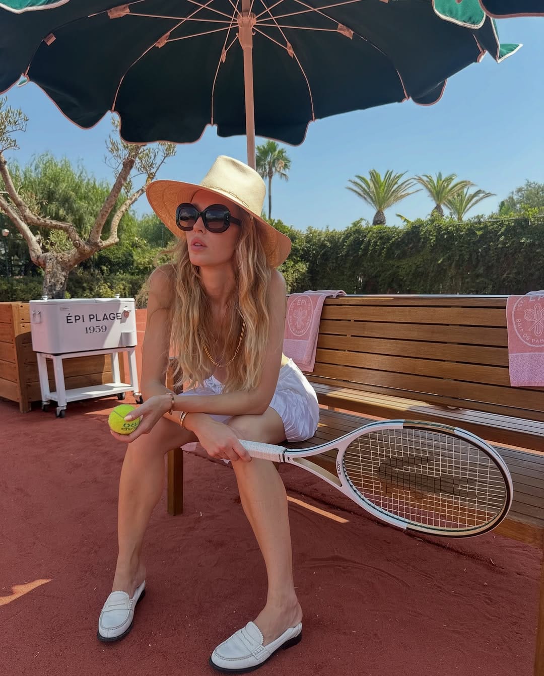 Post 1 by Monika Violetta Kowalska on Instagram (carousel)