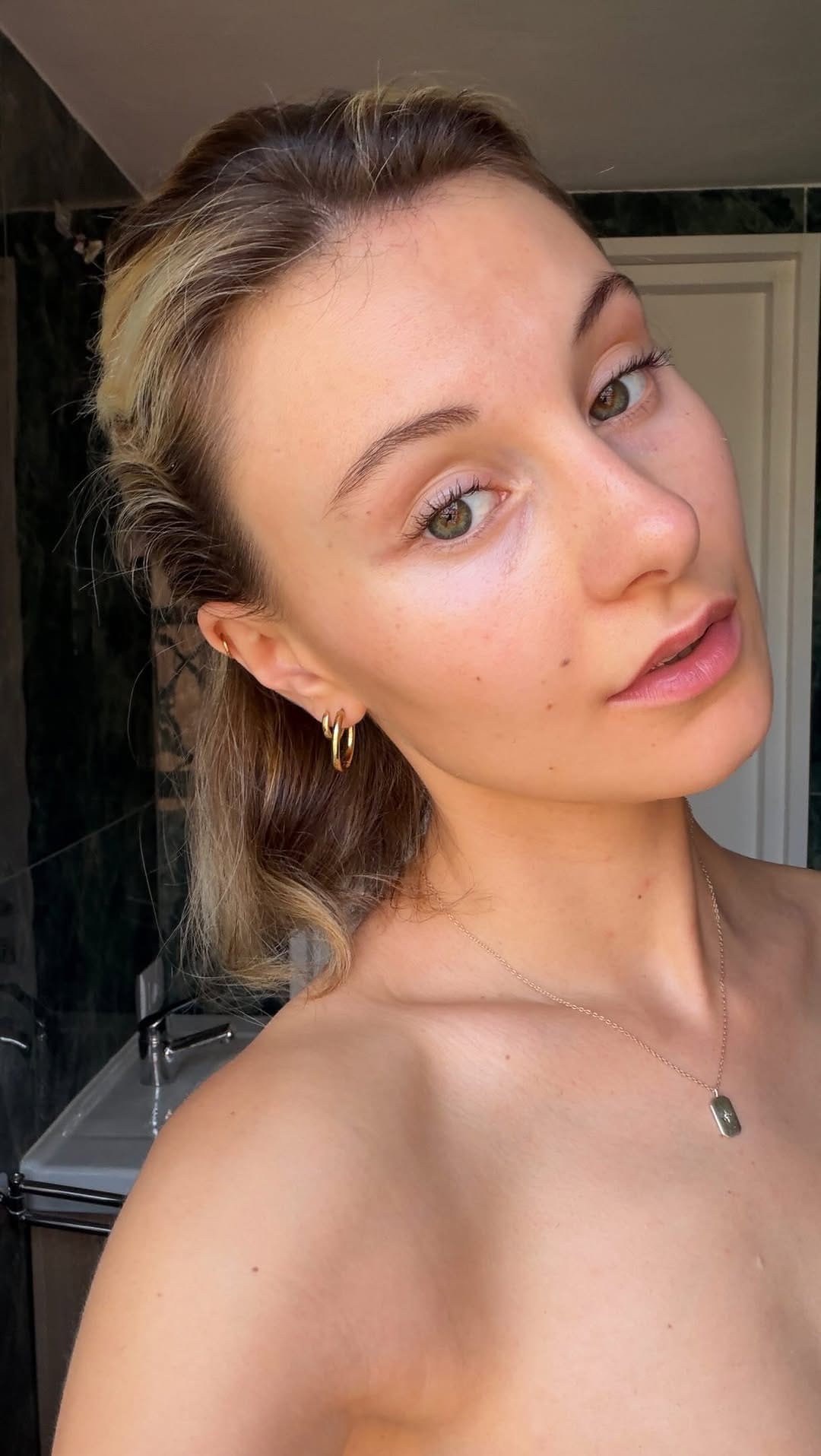 Post 6 by Chiara Apollonia Baron on Instagram (video)
