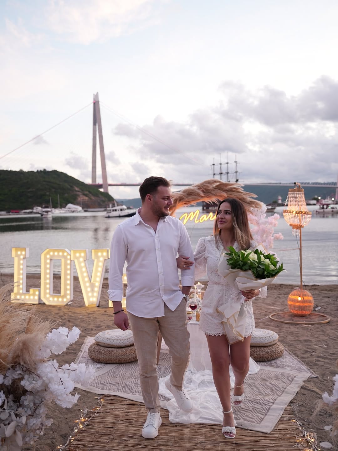 Post 10 by Evlilik Teklifi on Instagram (carousel)