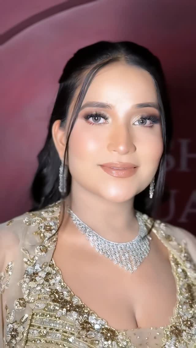 Post 6 by Khushbu Dua | Bridal Make-up Artist | Delhi 💄 on Instagram (video)