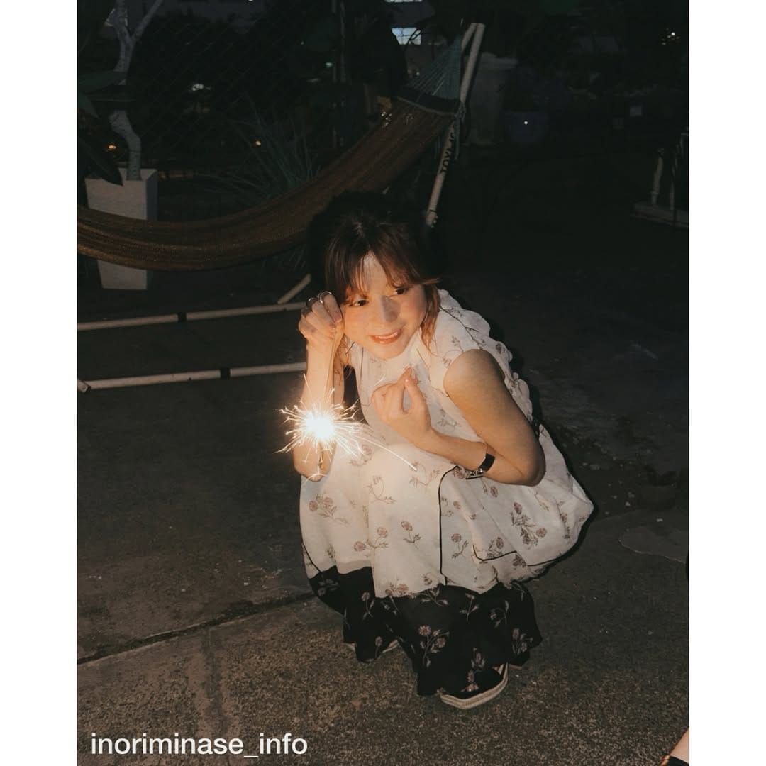 Post 2 by 水瀬いのりオフィシャル on Instagram (carousel)