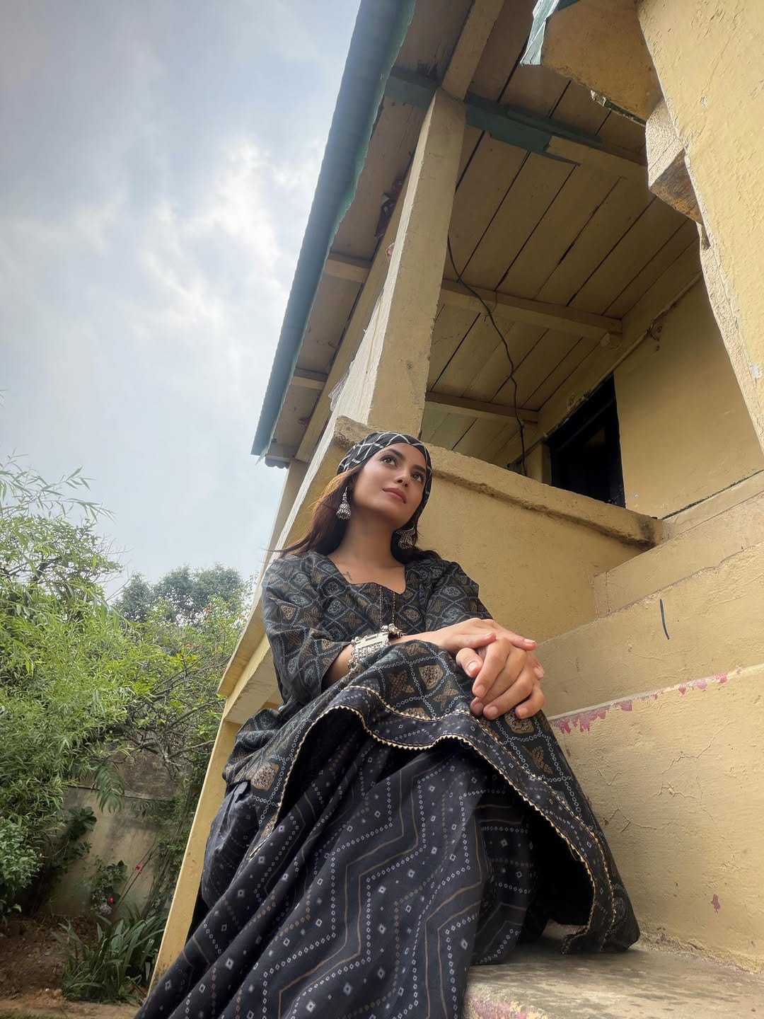 Post 4 by DEEPIKA UPRETI🧿 on Instagram (carousel)