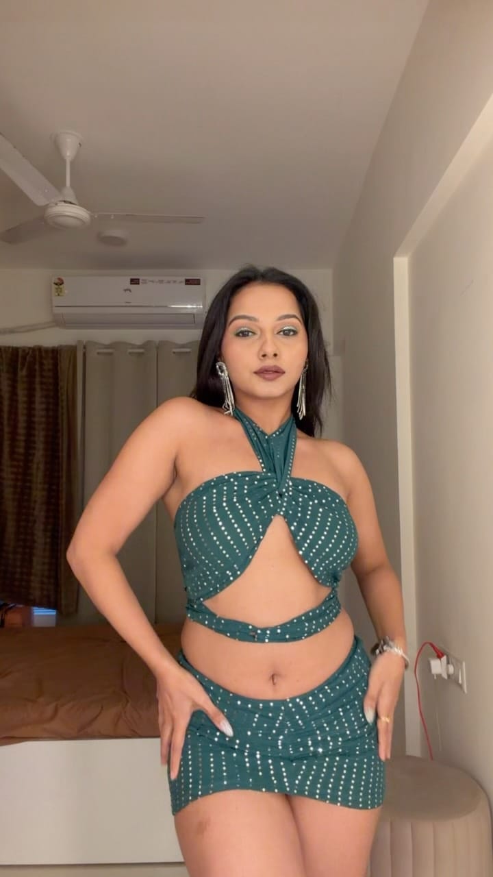 Post 2 by Neha Thakur on Instagram (video)
