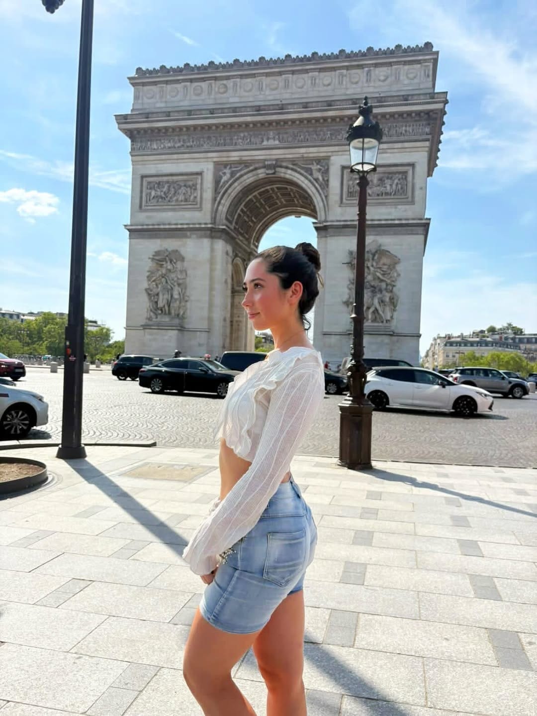 Post 3 by 𝗟𝗮𝘂𝗿𝗮 𝗜𝘃𝗼𝗻𝗻𝗲 on Instagram (carousel)