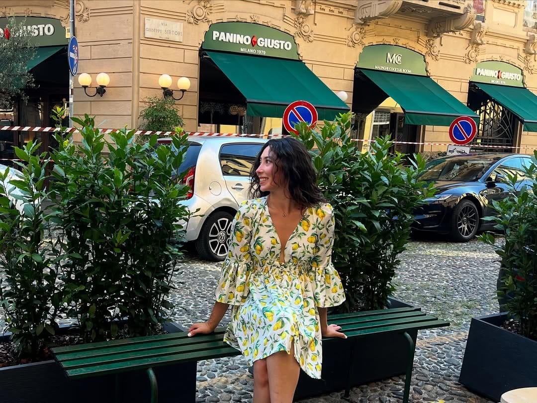 Post 2 by 𝗟𝗮𝘂𝗿𝗮 𝗜𝘃𝗼𝗻𝗻𝗲 on Instagram (carousel)