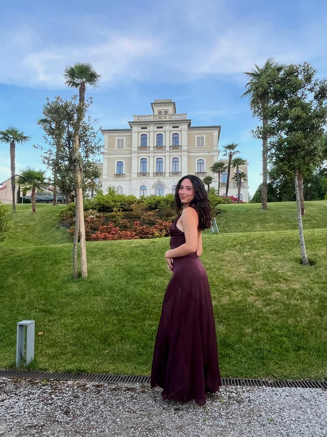 Post 4 by 𝗟𝗮𝘂𝗿𝗮 𝗜𝘃𝗼𝗻𝗻𝗲 on Instagram (carousel)