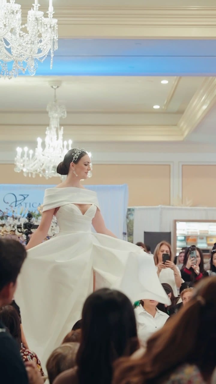 Post 4 by I Do! Bridal Event on Instagram (video)