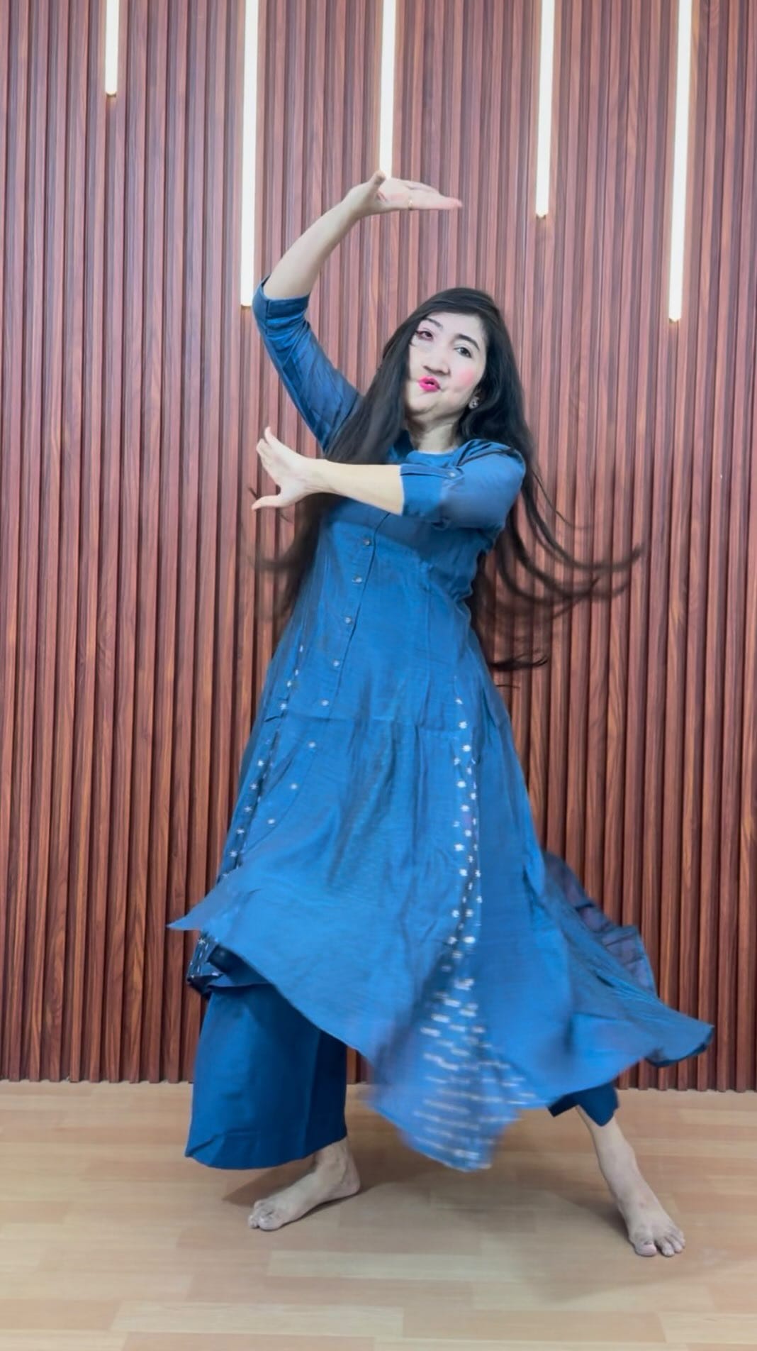 Post 1 by Sommya Jain on Instagram (video)