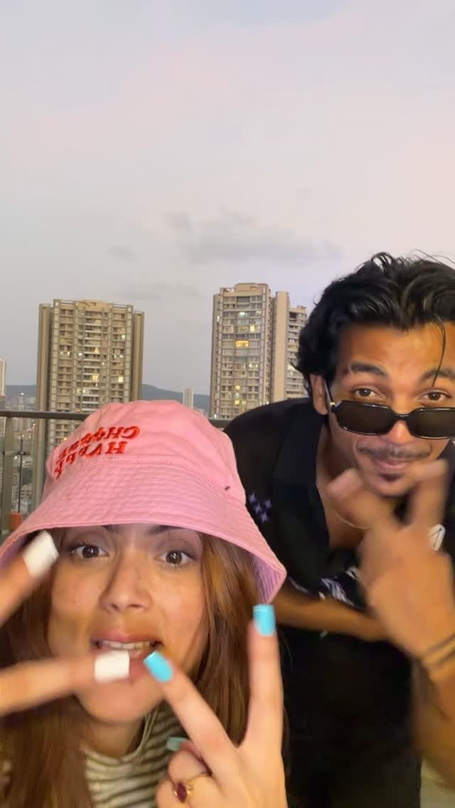 Post 4 by Vaibhav Dixit on Instagram (video)