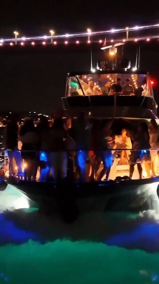 Post 7 by Velora Voyages on Instagram (video)