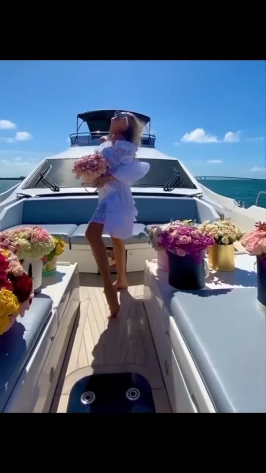 Post 4 by Velora Voyages on Instagram (video)