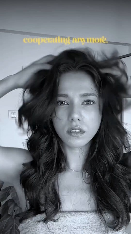 Post 9 by Pooja Dey on Instagram (video)