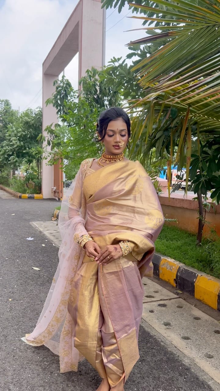 Post 3 by  sayli patil  on Instagram (video)