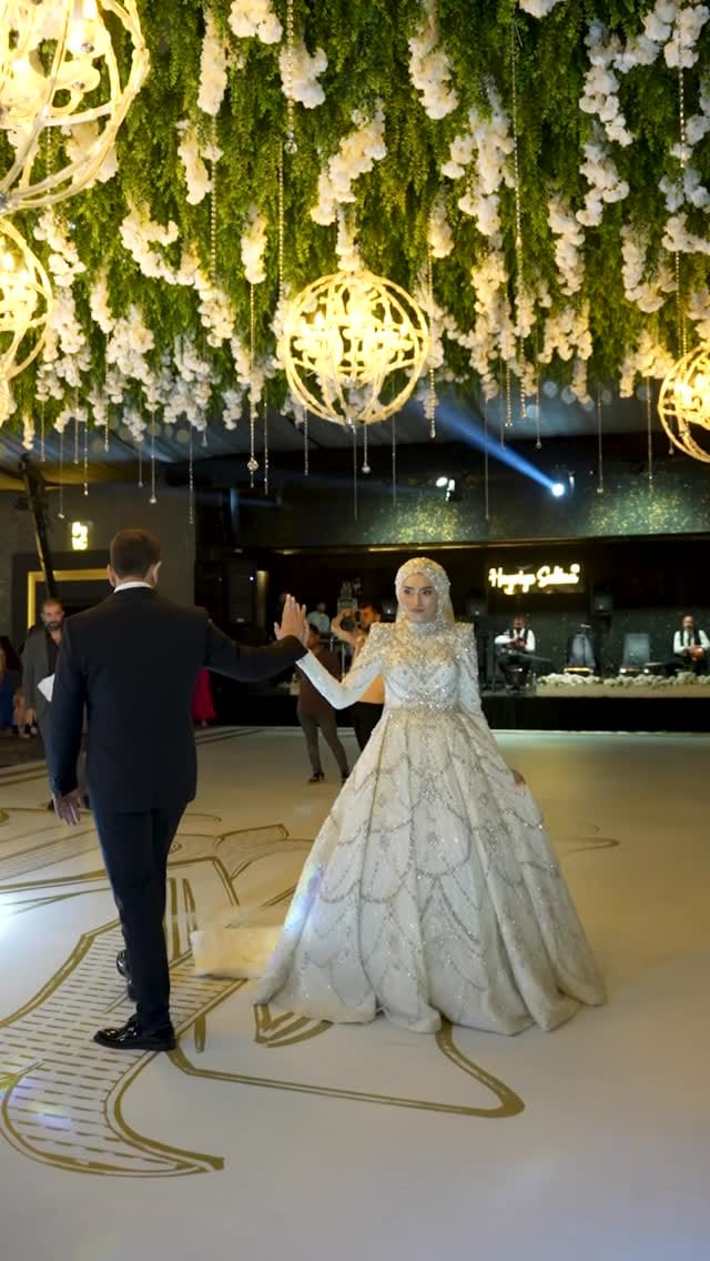 Post 10 by Hayriye Sultan Düğün Kompleksi 🏅💍 on Instagram (video)