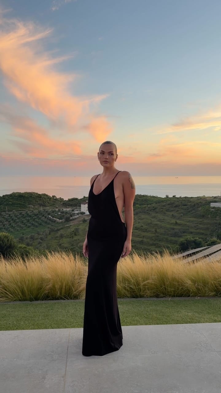 Post 9 by Isadee Jansen on Instagram (video)