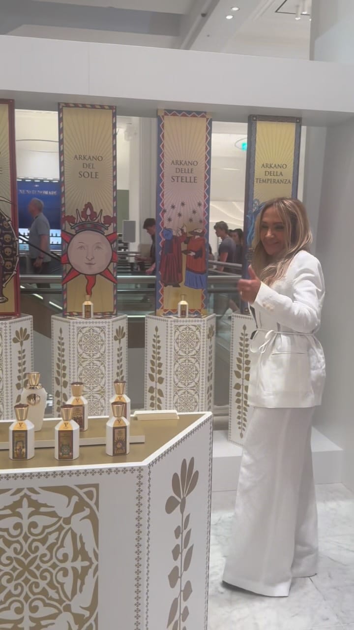 Post 4 by Tiziana Terenzi on Instagram (video)