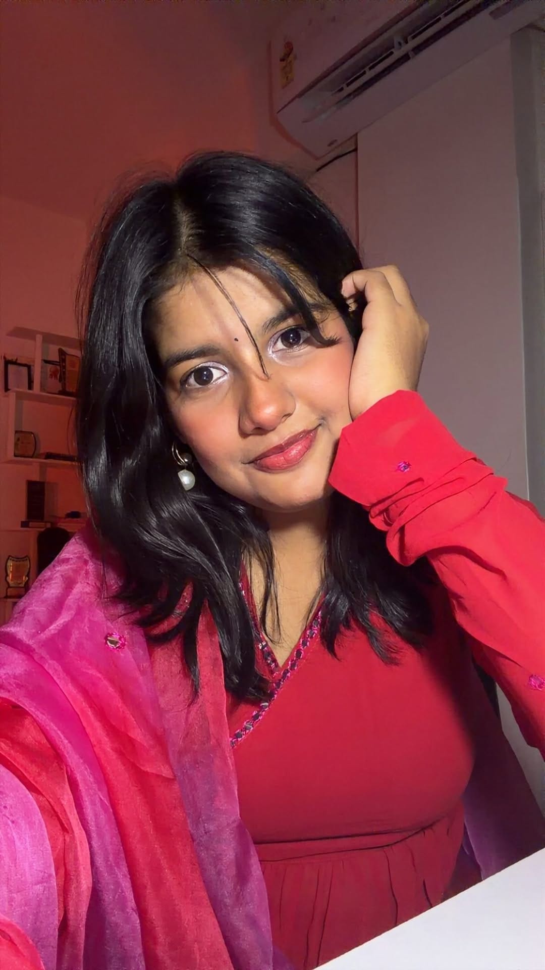 Post 5 by Swati jha🧡 on Instagram (video)