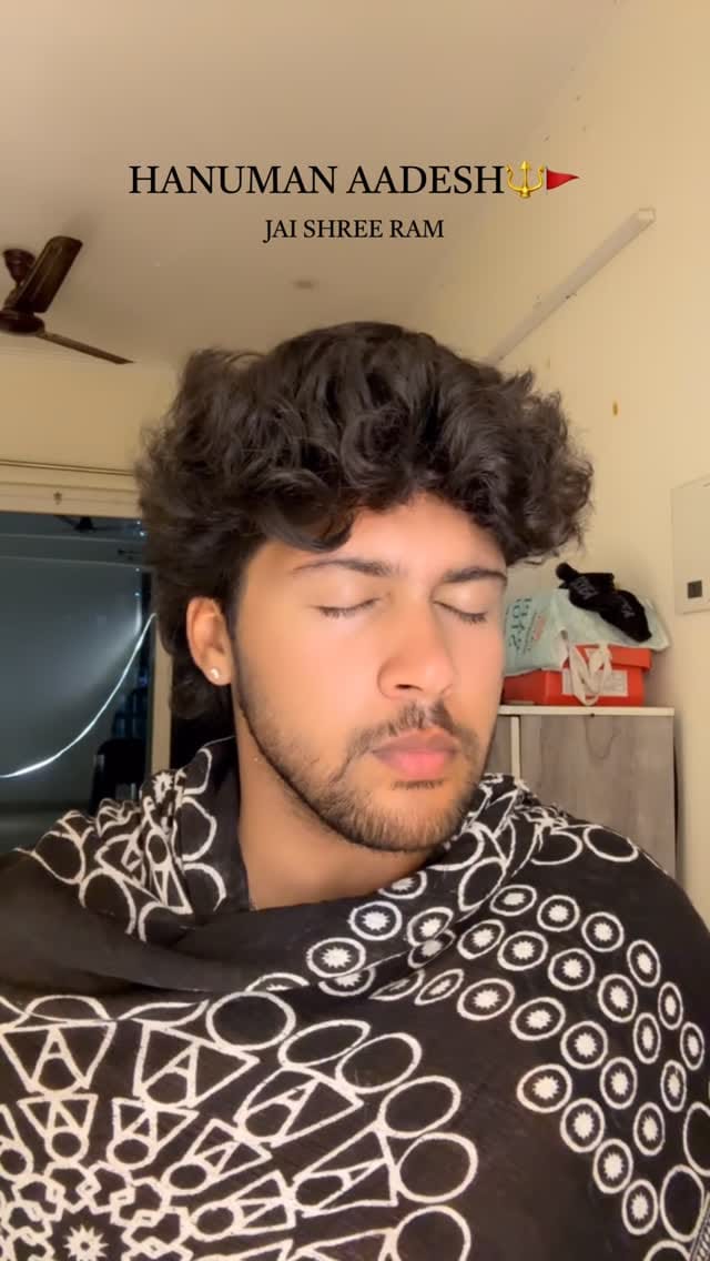 Post 6 by Ishaan on Instagram (video)