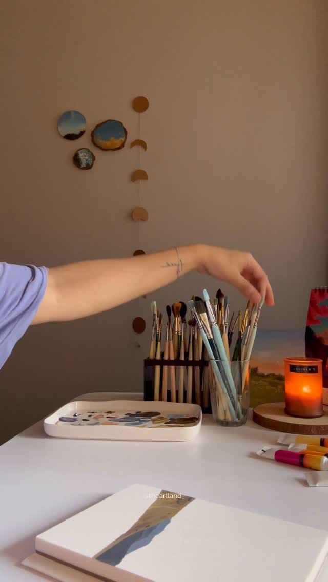 Post 10 by Priyanshi Chhabra • Art ⊹ ࣪ ˖ on Instagram (video)