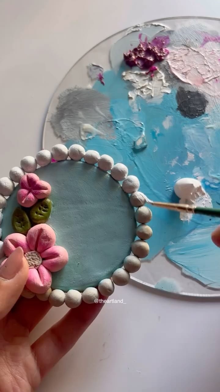 Post 6 by Priyanshi Chhabra • Art ⊹ ࣪ ˖ on Instagram (video)