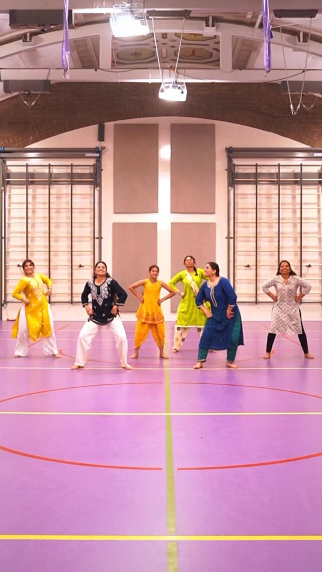 Post 2 by Avantika Karir on Instagram (video)
