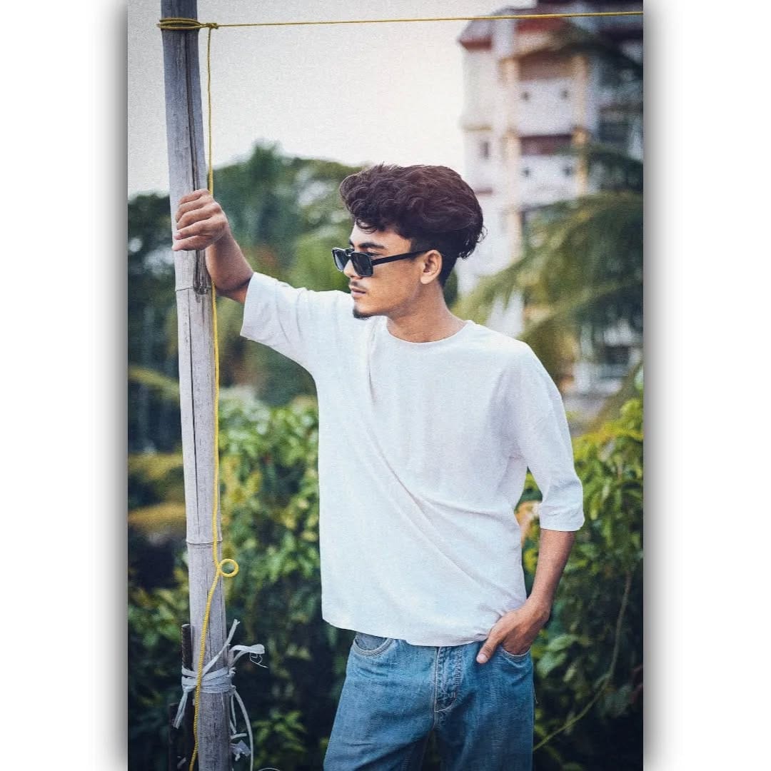 Post 10 by 🇷‌🇴‌🇾‌🇦‌🇱‌ on Instagram (image)