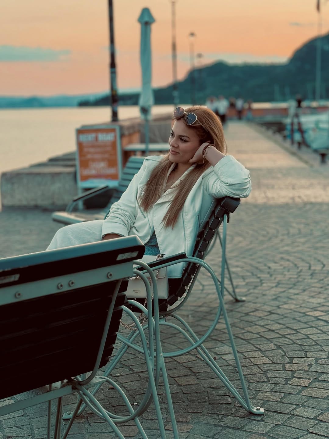 Post 9 by Amelia Wijesooriya on Instagram (carousel)