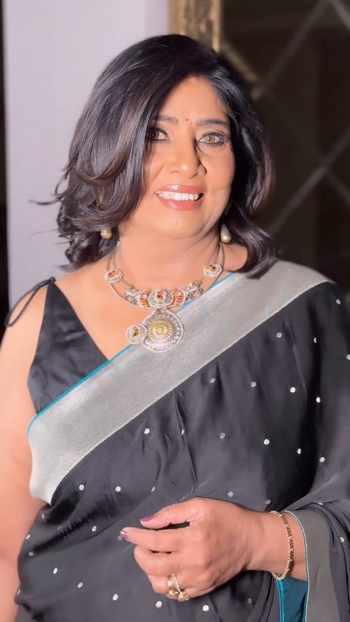 Post 4 by Tusha Arora on Instagram (video)