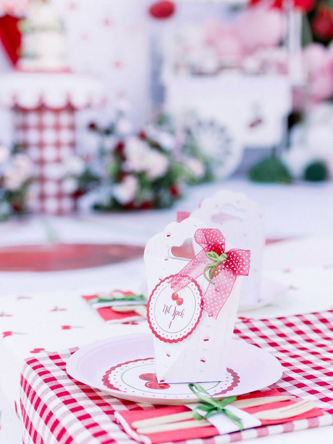 Post 5 by @elifdesigns on Instagram (carousel)