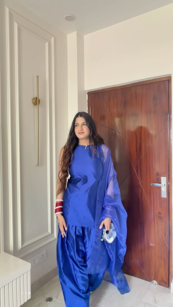 Post 5 by Gunjan Gulati on Instagram (video)