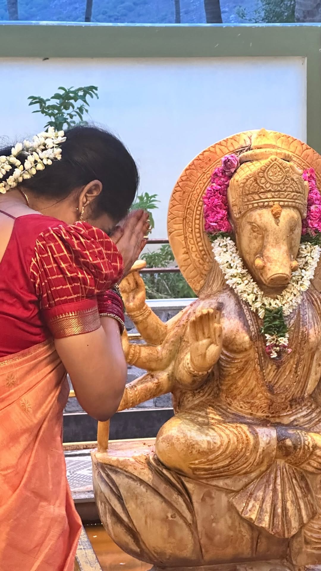 Post 7 by Radha myvannan on Instagram (video)