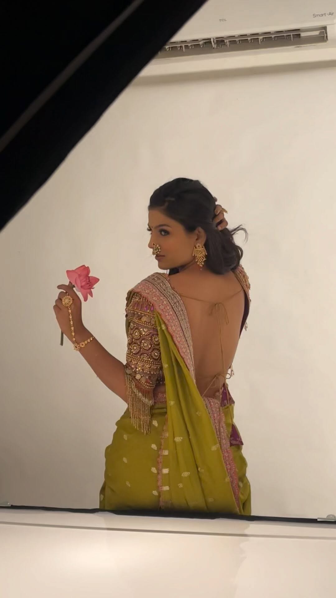 Post 10 by Isha Jangam 🧿 on Instagram (video)