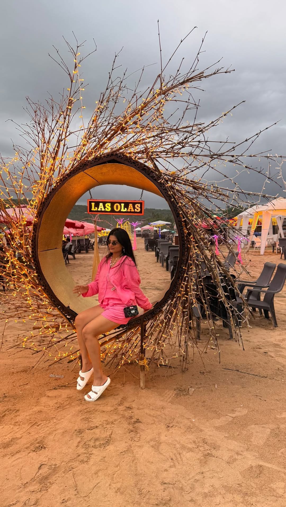 Post 5 by Isha Jangam 🧿 on Instagram (video)
