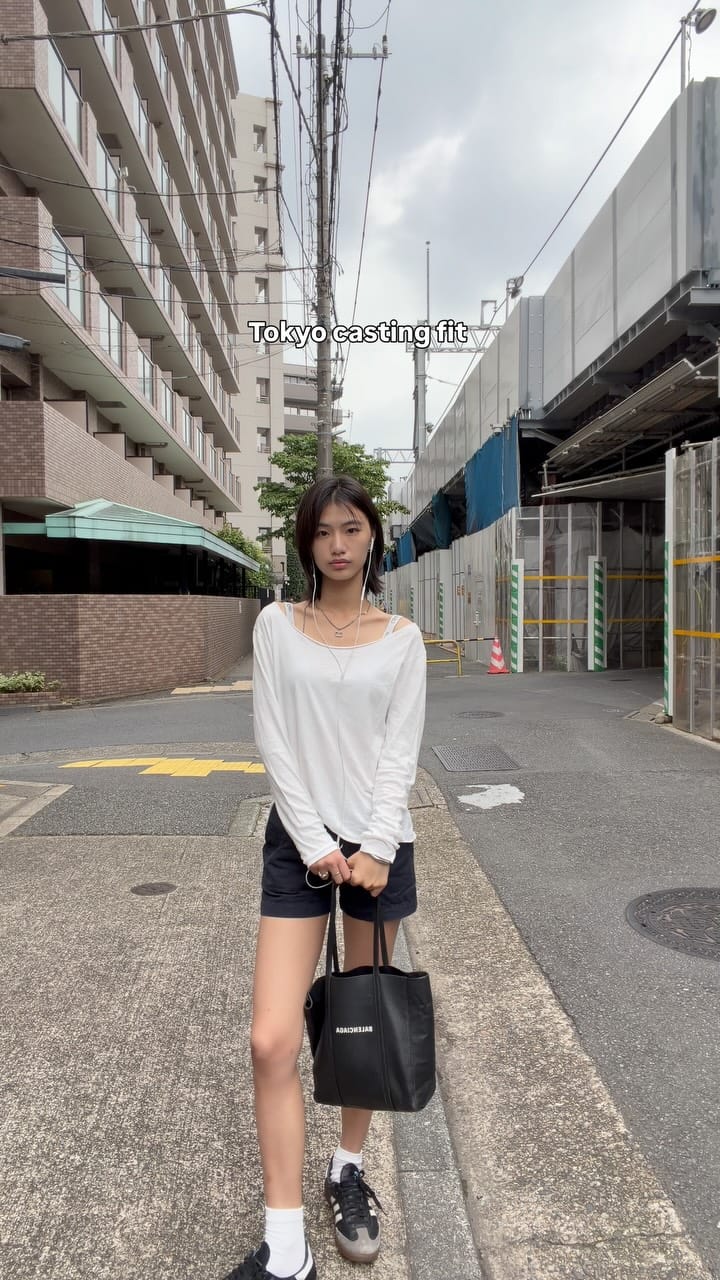 Post 2 by Jenny Kot on Instagram (video)
