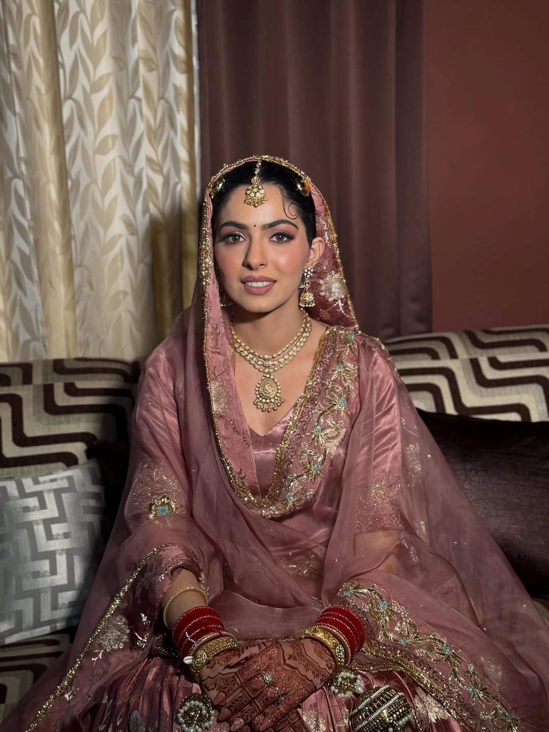 Post 7 by MAKEUP BY MANINDER🧿ੴ on Instagram (carousel)