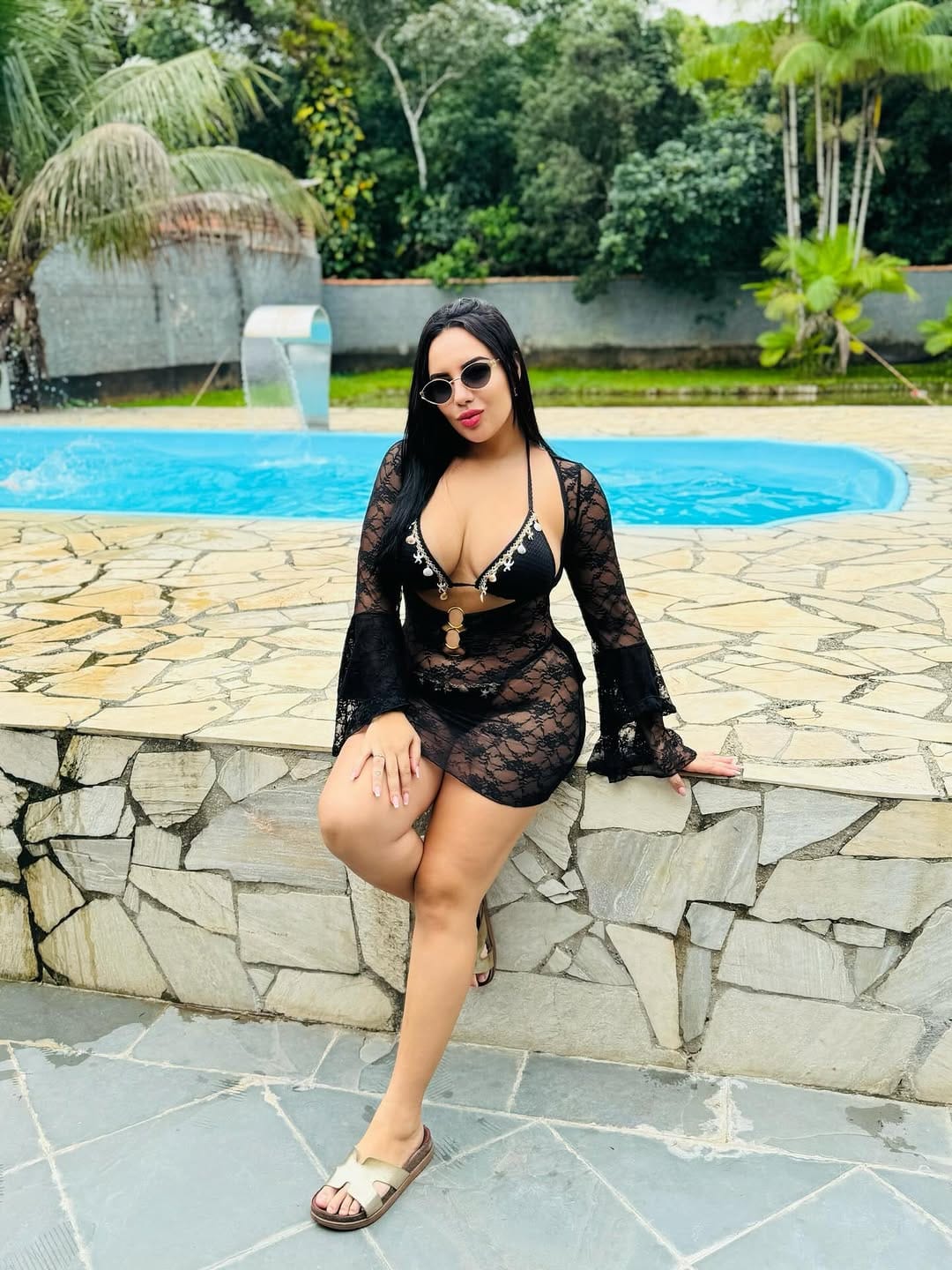 Post 5 by Ariela Amorim | Modelo on Instagram (carousel)
