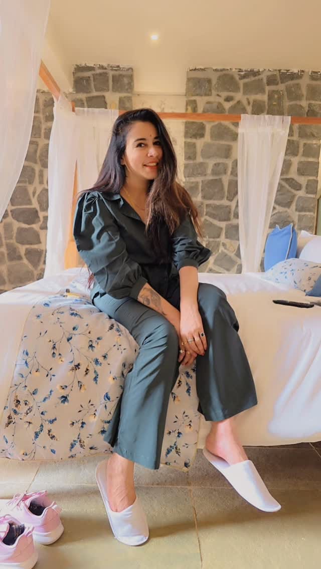 Post 2 by Dj Sonee on Instagram (video)