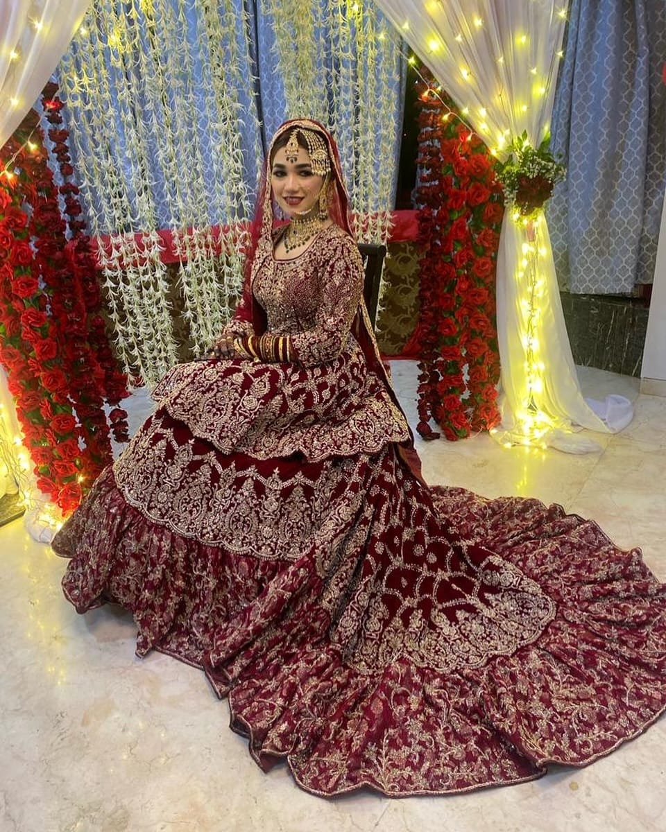 Post 10 by Uzma Khan on Instagram (image)
