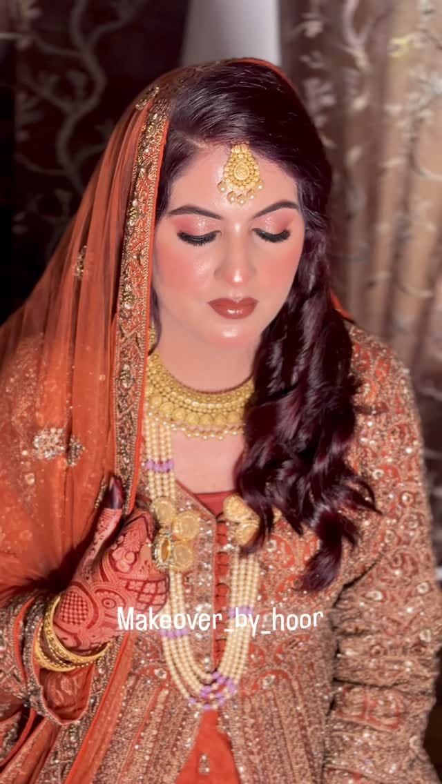 Post 2 by Abeela Farooq | Makeup Artist J&K on Instagram (video)