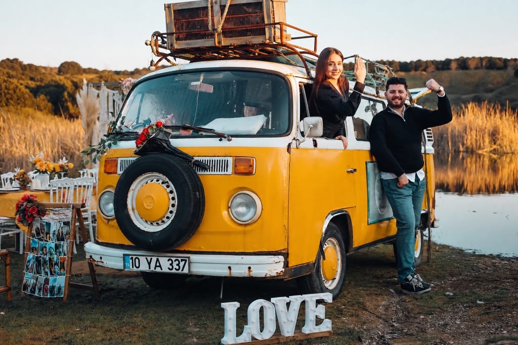 Post 8 by AHESTE KARAVAN on Instagram (carousel)