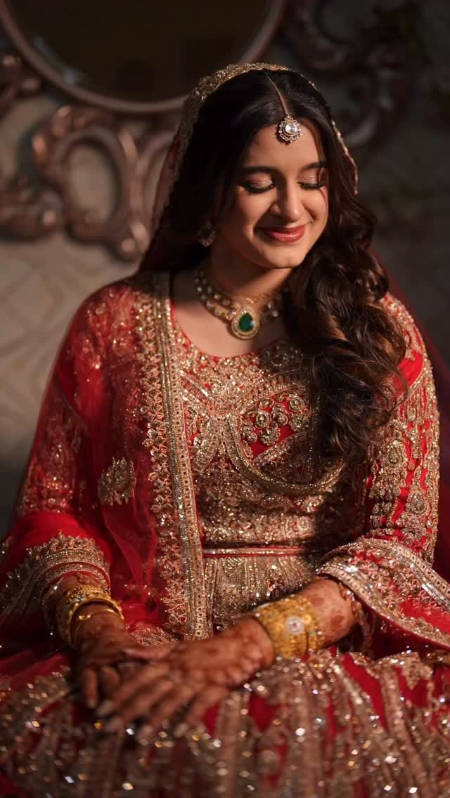 Post 7 by Makeup By Muneera Shiyas on Instagram (video)