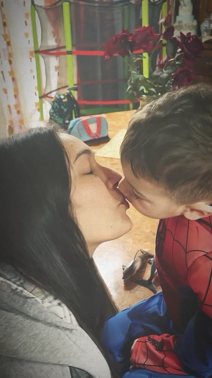 Post 6 by Claudia Carbone on Instagram (video)