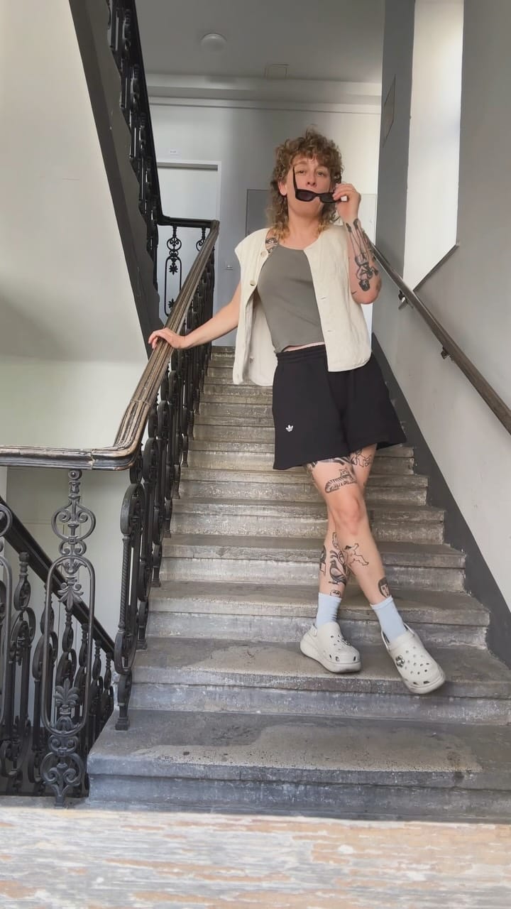 Post 4 by T A N T E K A N T E on Instagram (video)