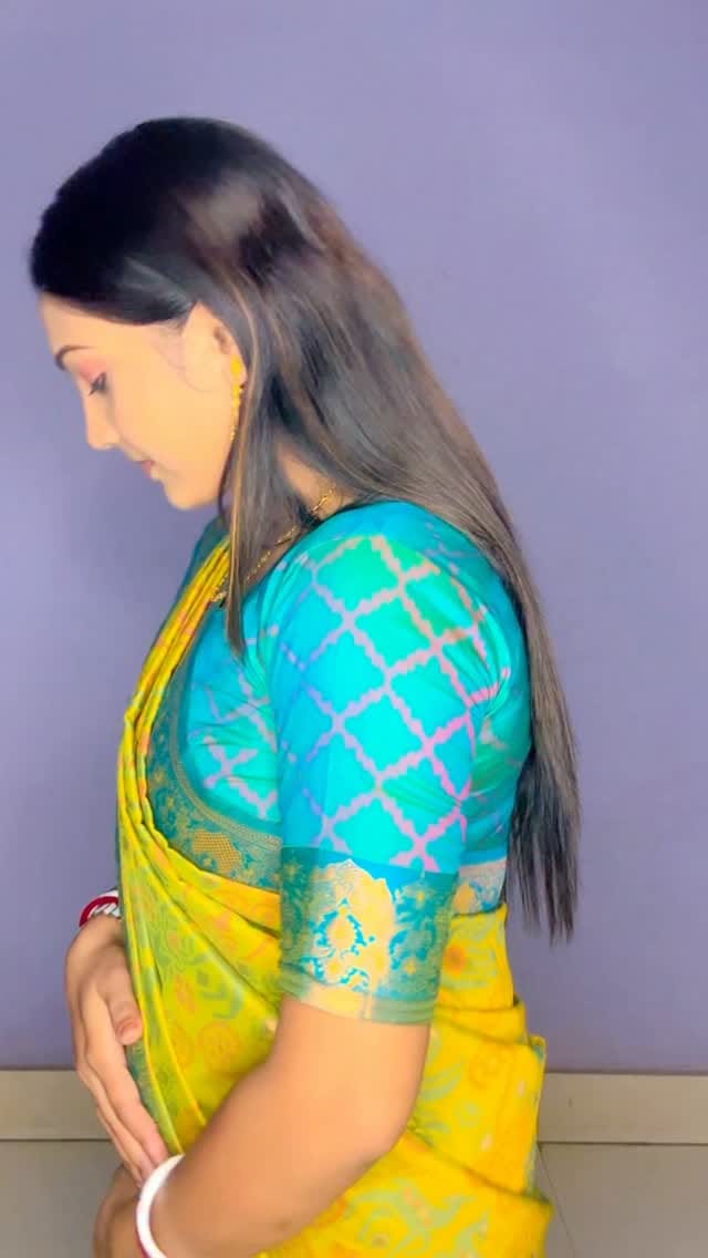 Post 9 by Naina Mahato on Instagram (video)